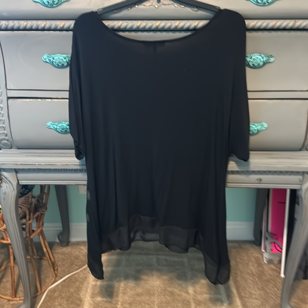 Cute boho top with bling! - Picture 2 of 3